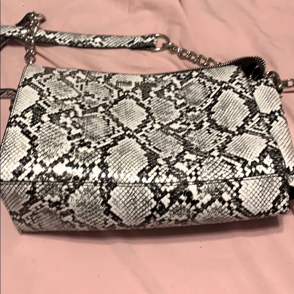 Steve Madden cross body